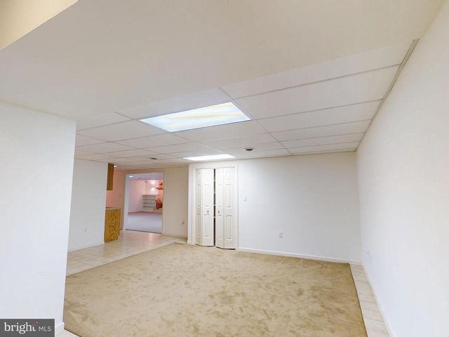 128 COLONIAL CT, State College, PA 16801