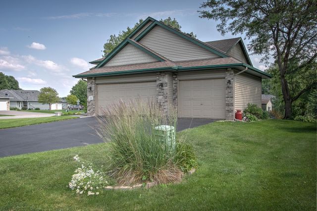 300 101st Court NE, Blaine, MN 55434