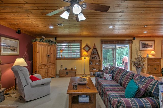 300 101st Court NE, Blaine, MN 55434