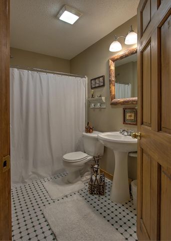 300 101st Court NE, Blaine, MN 55434