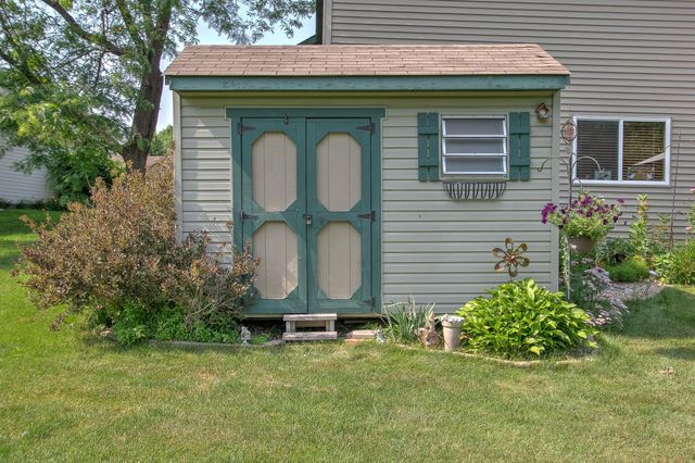 300 101st Court NE, Blaine, MN 55434