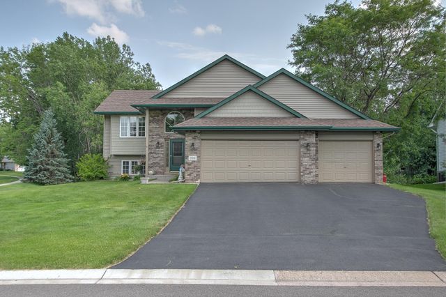 300 101st Court NE, Blaine, MN 55434