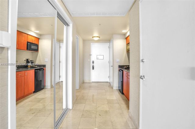 18001 Collins Avenue 917, Sunny Isles Beach, FL 33160