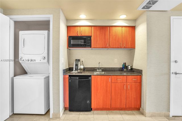 18001 Collins Avenue 917, Sunny Isles Beach, FL 33160
