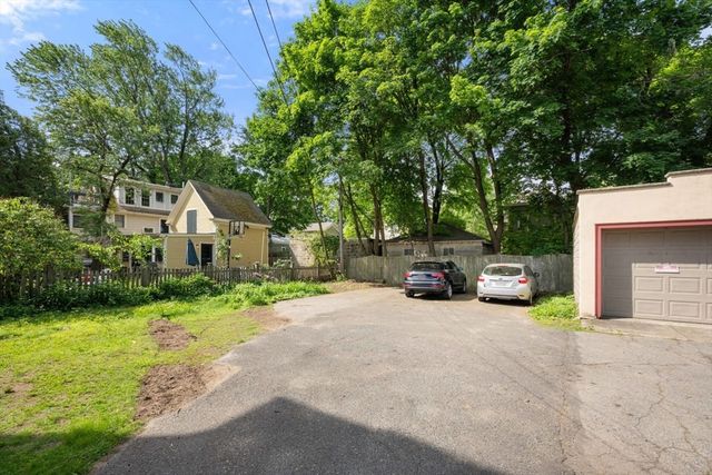 174 Elm Street North 1, Cambridge, MA 02140