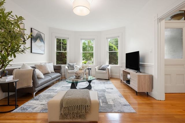 174 Elm Street North 1, Cambridge, MA 02140
