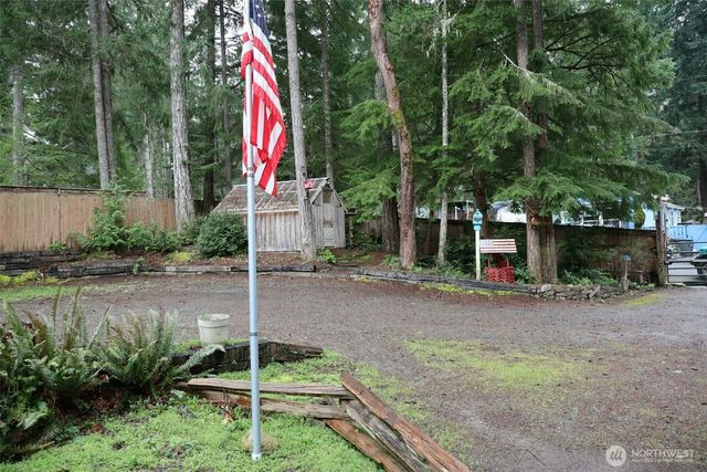 31 E Colvos Pl E, Shelton, WA 98584