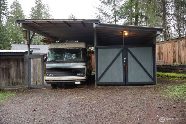 31 E Colvos Pl E, Shelton, WA 98584