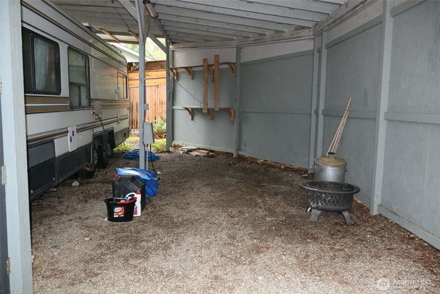 31 E Colvos Pl E, Shelton, WA 98584