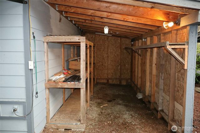 31 E Colvos Pl E, Shelton, WA 98584