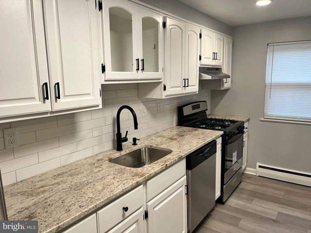 XXXX WALNUT ST, Norristown, PA 19401