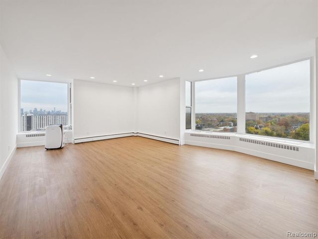 8200 E Jefferson Avenue 1703, Detroit, MI 48214