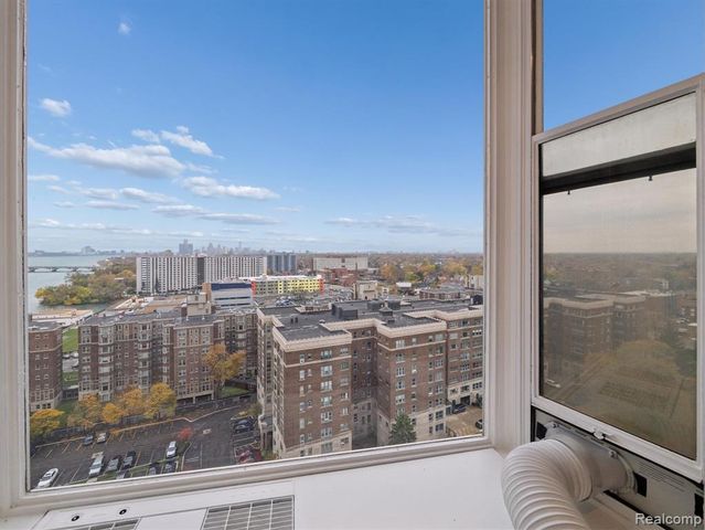 8200 E Jefferson Avenue 1703, Detroit, MI 48214