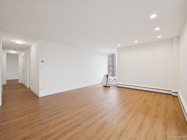 8200 E Jefferson Avenue 1703, Detroit, MI 48214