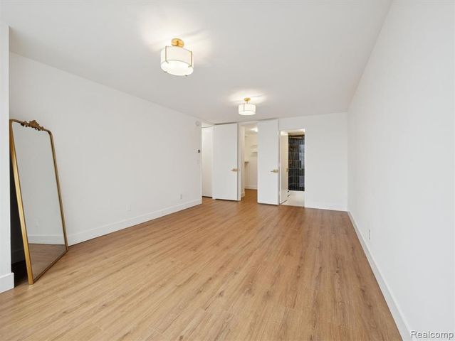 8200 E Jefferson Avenue 1703, Detroit, MI 48214