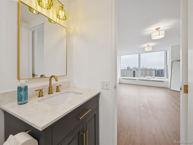 8200 E Jefferson Avenue 1703, Detroit, MI 48214