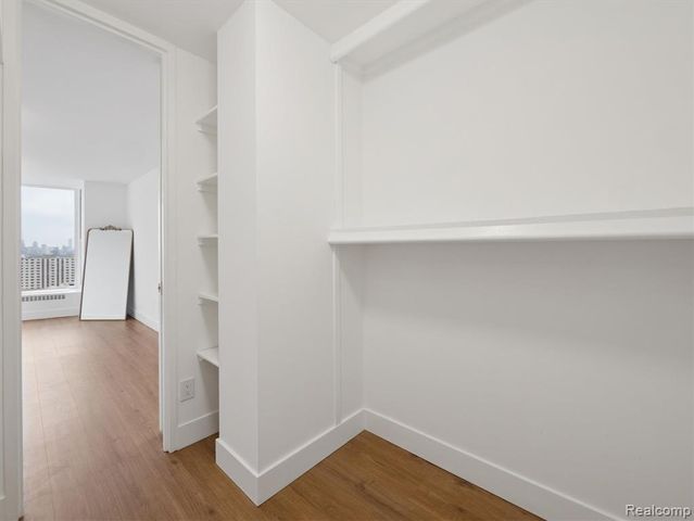 8200 E Jefferson Avenue 1703, Detroit, MI 48214