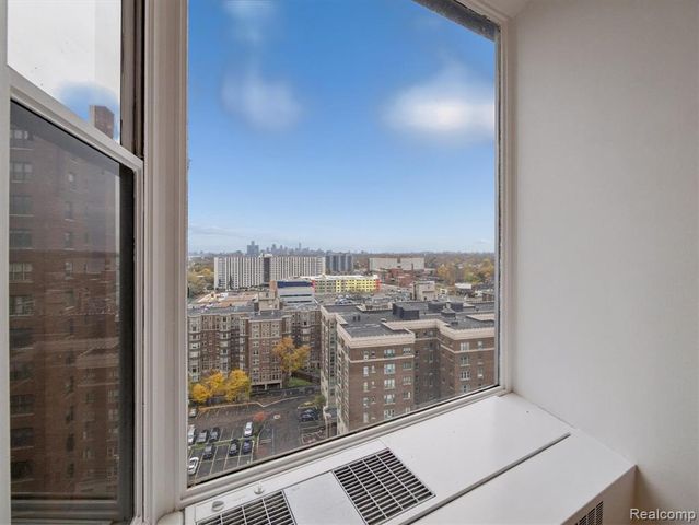 8200 E Jefferson Avenue 1703, Detroit, MI 48214