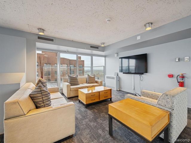 8200 E Jefferson Avenue 1703, Detroit, MI 48214