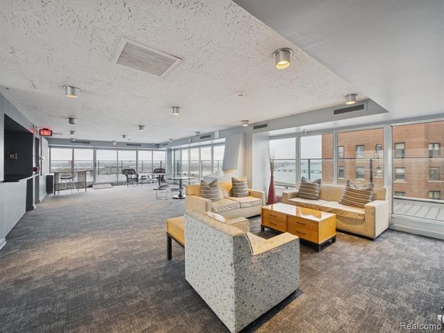 8200 E Jefferson Avenue 1703, Detroit, MI 48214