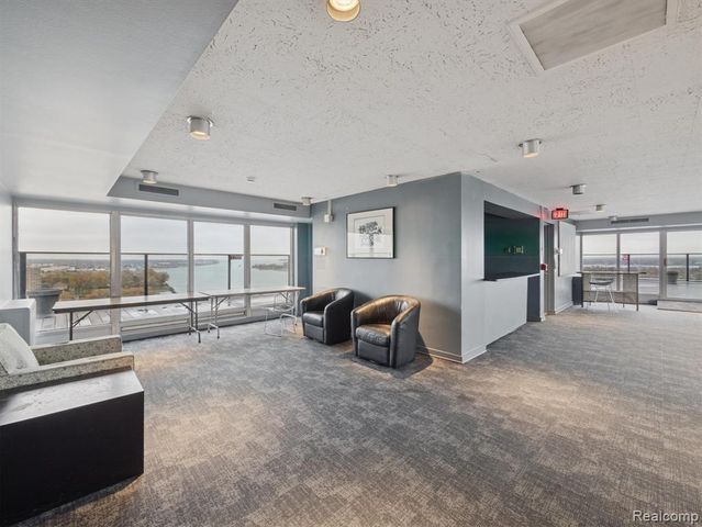 8200 E Jefferson Avenue 1703, Detroit, MI 48214
