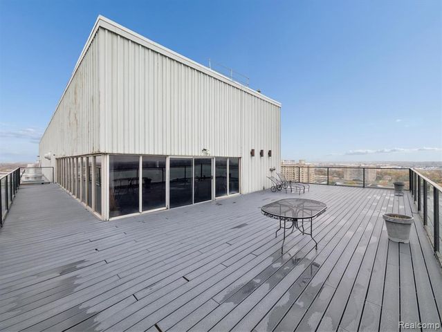 8200 E Jefferson Avenue 1703, Detroit, MI 48214