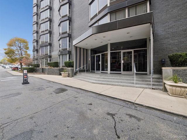 8200 E Jefferson Avenue 1703, Detroit, MI 48214