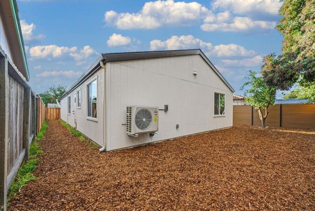 2974 Bell Avenue, San Jose, CA 95133