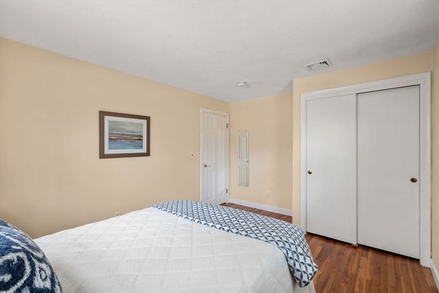 23 Hillcrest Road, Medfield, MA 02052