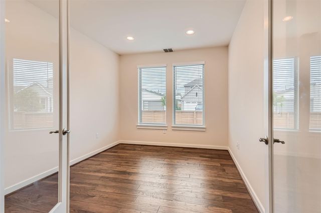 8313 Spire VW, Austin, TX 78744