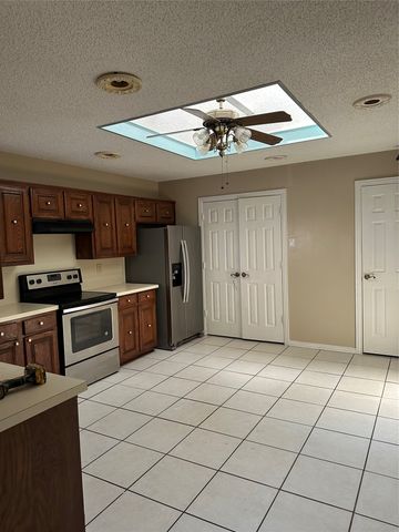 2825 Stoneridge Drive, Garland, TX 75044