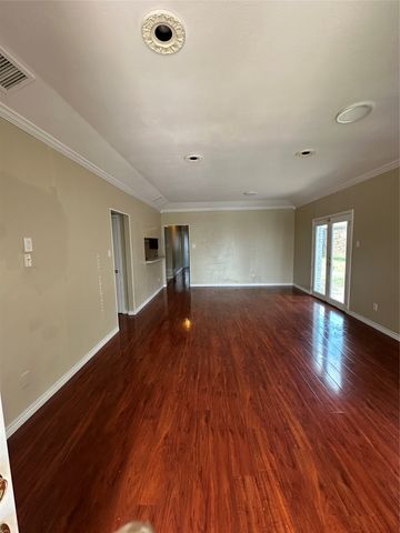 2825 Stoneridge Drive, Garland, TX 75044