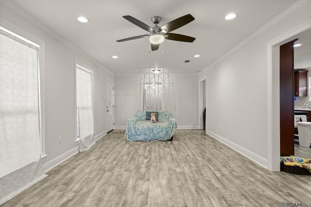 9978 W Tams Dr, Baton Rouge, LA 70815