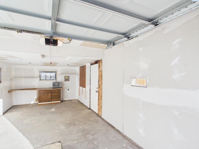 404 S 15th Ave, Yakima, WA 98902