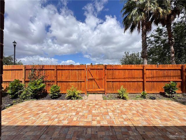 1625 Robin Avenue, Mcallen, TX 78504