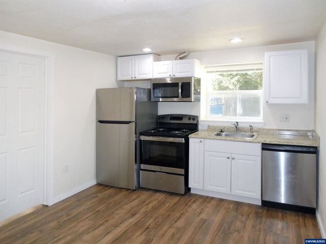 2451 - 2473 Trade St SE, Salem, OR 97301