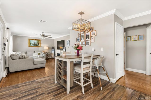 85 Cotter Street, West Islip, NY 11795