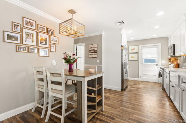 85 Cotter Street, West Islip, NY 11795