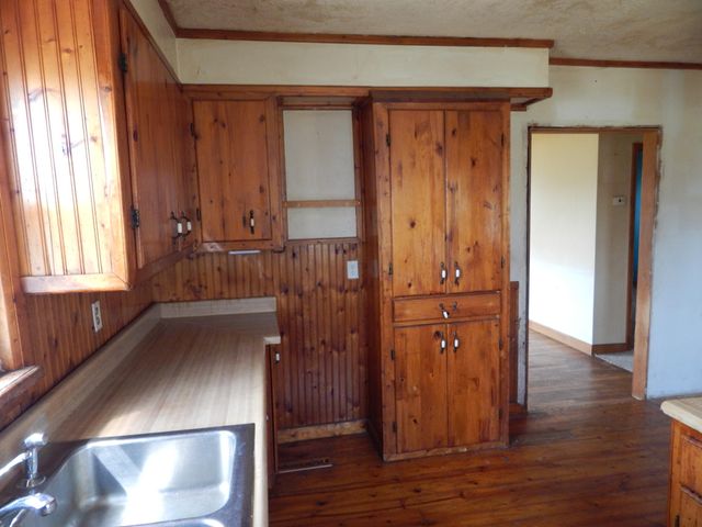 11392 E Apple Avenue, Ravenna, MI 49451