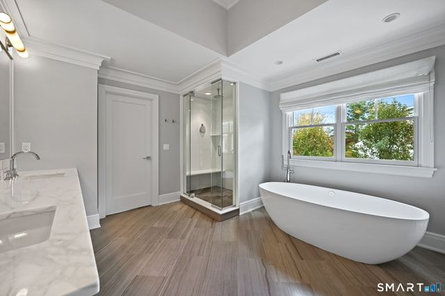 9 Pond Edge Road, Westport, CT 06880