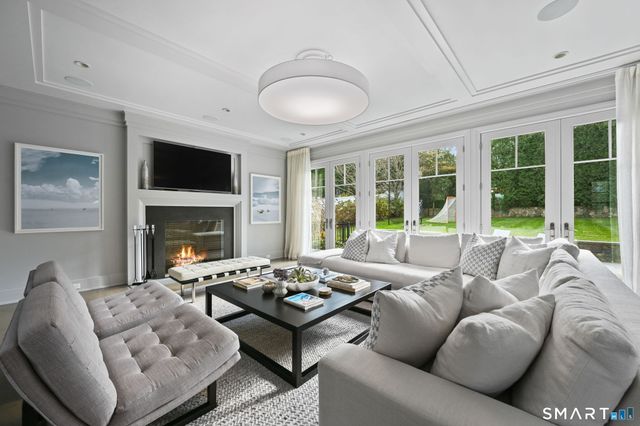 9 Pond Edge Road, Westport, CT 06880