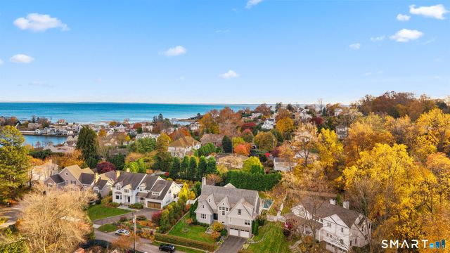 9 Pond Edge Road, Westport, CT 06880