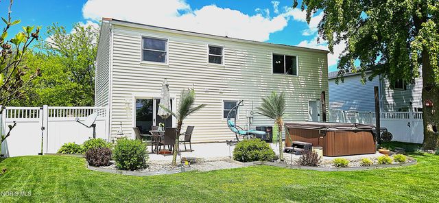 311 Mallard Road, Perrysburg, OH 43551