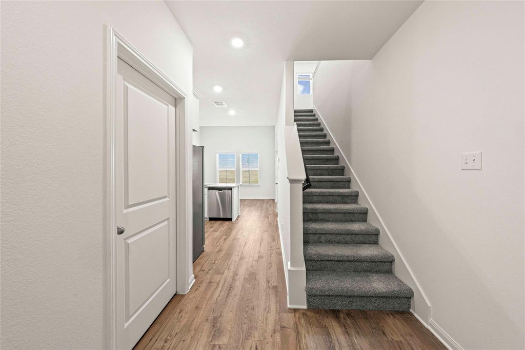 116 Desert Hare DR, Jarrell, TX 76537