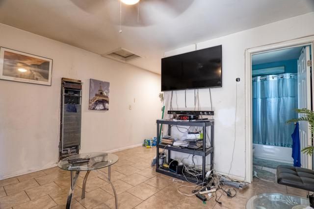 11415 Link Street, Los Angeles, CA 90061