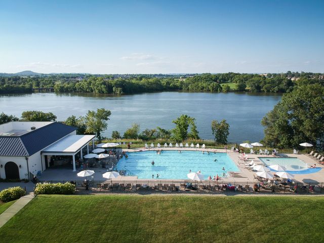 1024 Club View Dr Unit F202, Gallatin, TN 37066