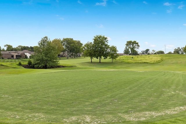 1024 Club View Dr Unit F202, Gallatin, TN 37066