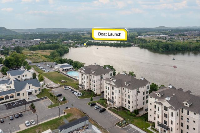 1024 Club View Dr Unit F202, Gallatin, TN 37066
