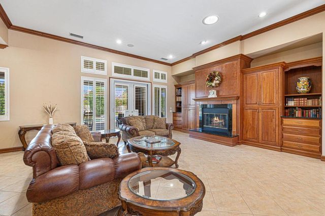 10 Queens Court, Rancho Mirage, CA 92270