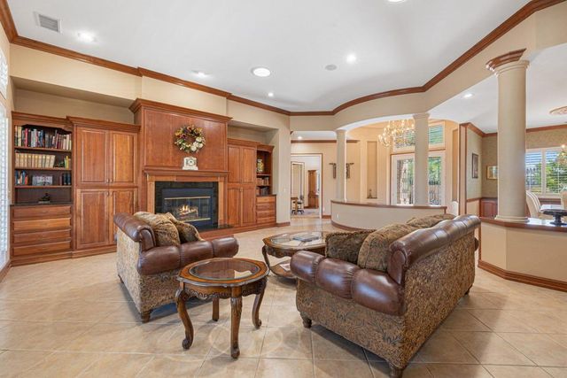 10 Queens Court, Rancho Mirage, CA 92270